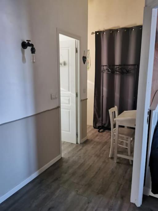 Entre Ventoux Et Luberon, Appartement Dans Maison. Malemort-du-Comtat Exterior photo