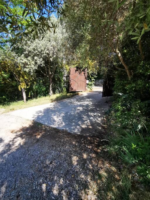 Entre Ventoux Et Luberon, Appartement Dans Maison. Malemort-du-Comtat Exterior photo