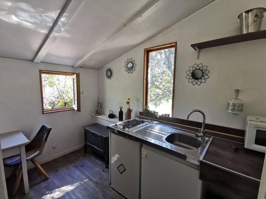 Entre Ventoux Et Luberon, Appartement Dans Maison. Malemort-du-Comtat Exterior photo